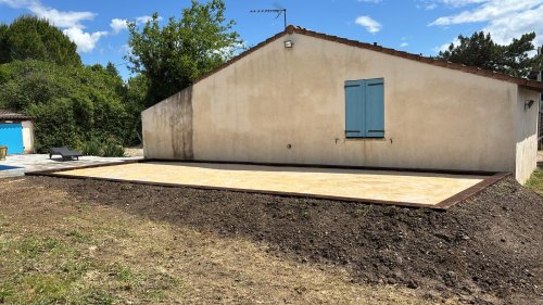 Confection d'un terrain de pétanque à Ners (30360)