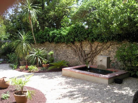 ﻿Création de terrain de boules à Nîmes